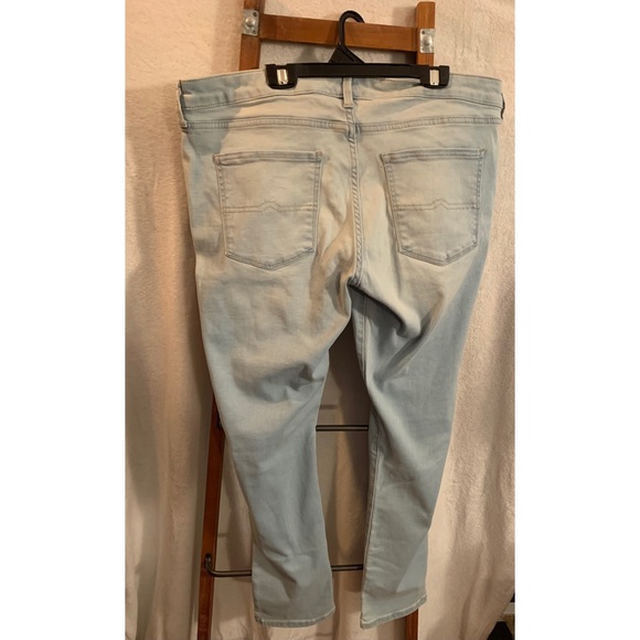 Ripped Jeans - Picture 4 of 4